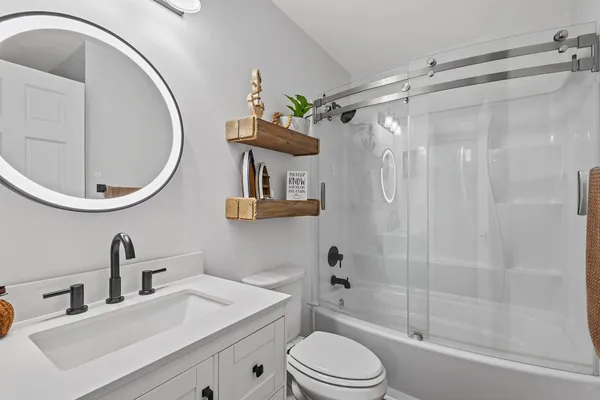 $629,900 | 2892 East 800 North, Lake Village, IN 46349