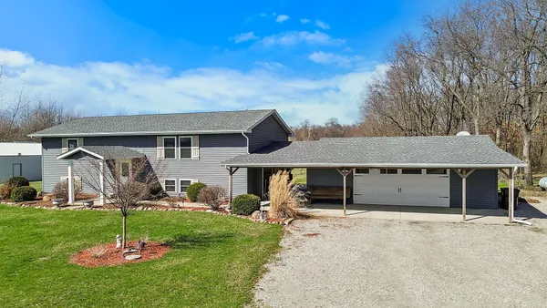 $629,900 | 2892 East 800 North, Lake Village, IN 46349