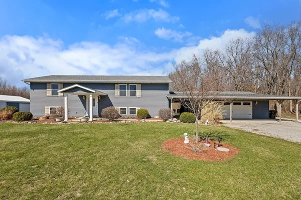 $629,900 | 2892 East 800 North, Lake Village, IN 46349