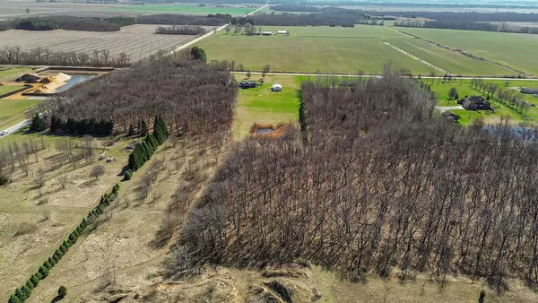 $629,900 | 2892 East 800 North, Lake Village, IN 46349