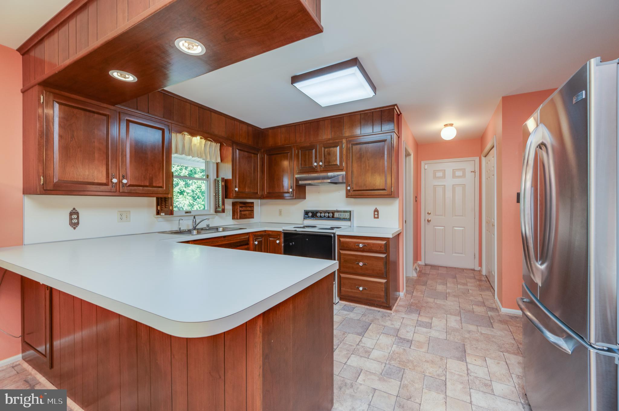 64 Downing Drive Reading, PA 19610 - Photo 11 of 44