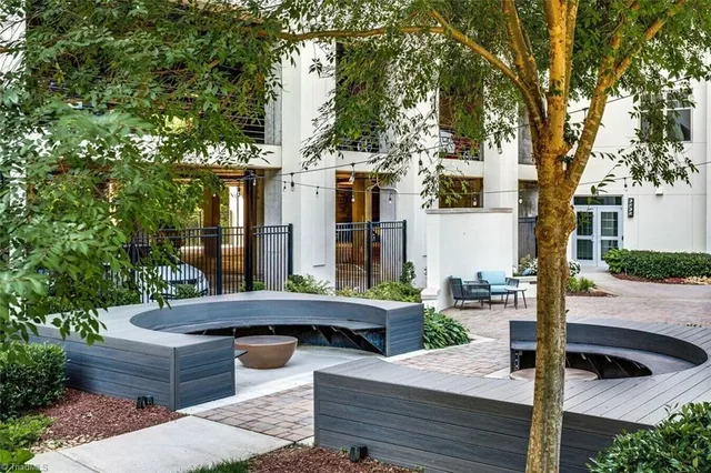 $1,490 | 111 Edgeway Drive, Unit B1 3, Winston-Salem, NC 27104