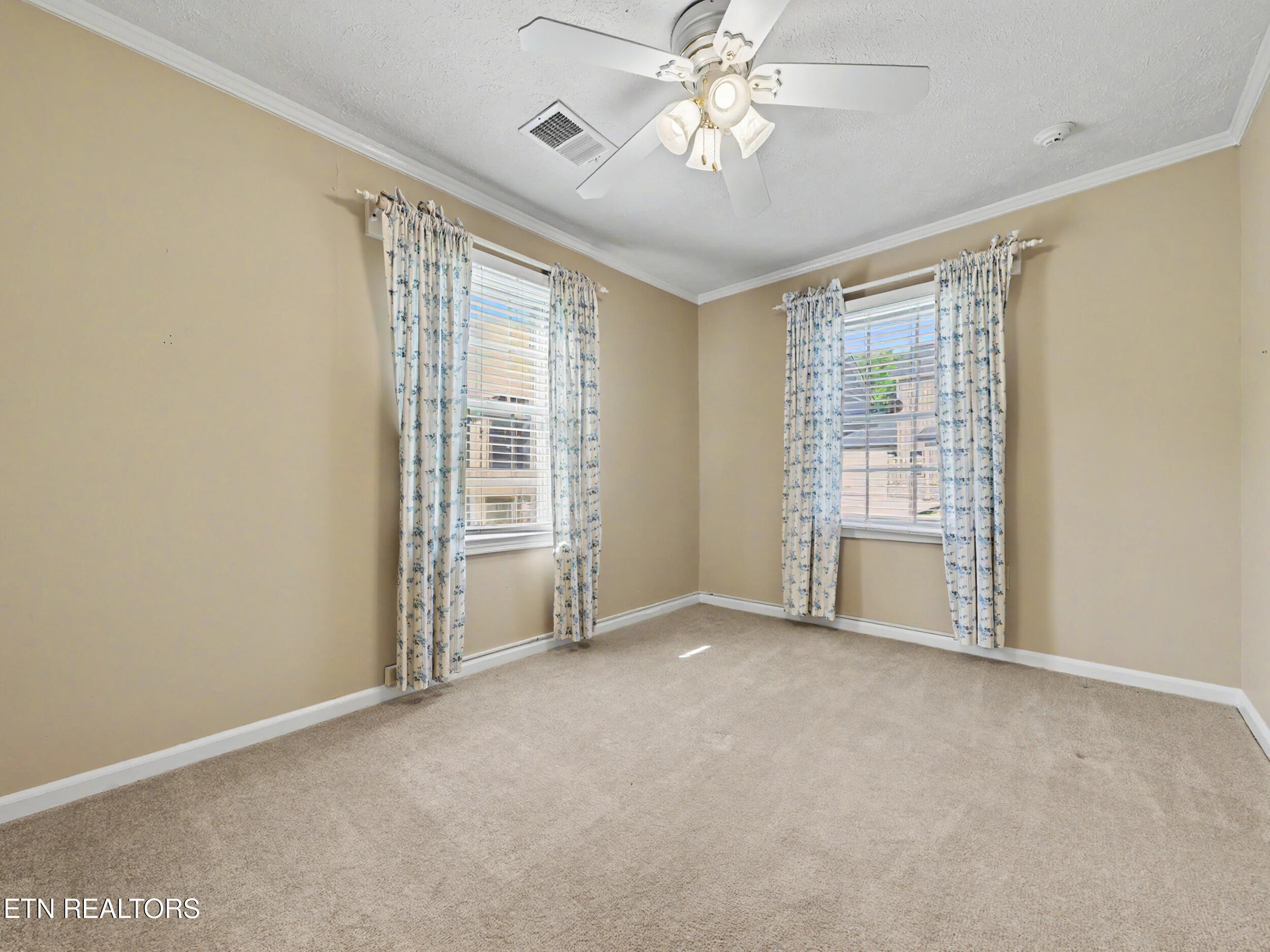 281 Lindsay Street Alcoa, TN 37701 - Photo 21 of 25 19_img_4910