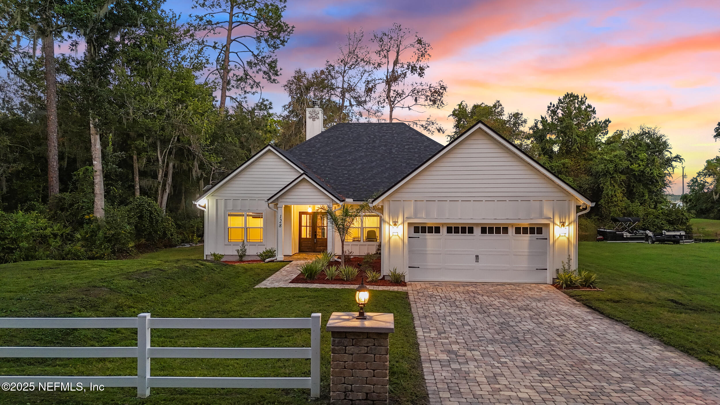 Lakefront Living In Luxury!