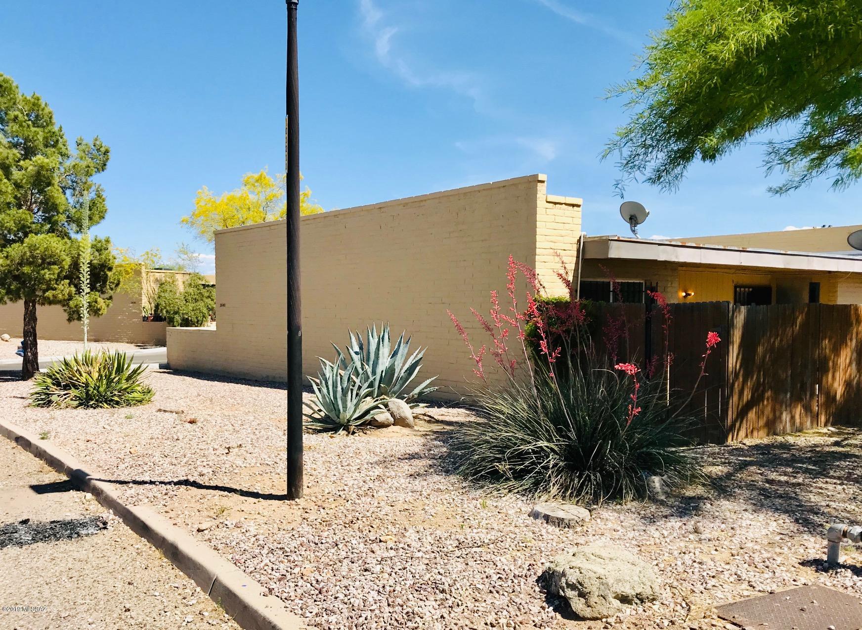 3548 South Mission Road, Unit D Tucson, AZ 85713 - Photo 2 of 14