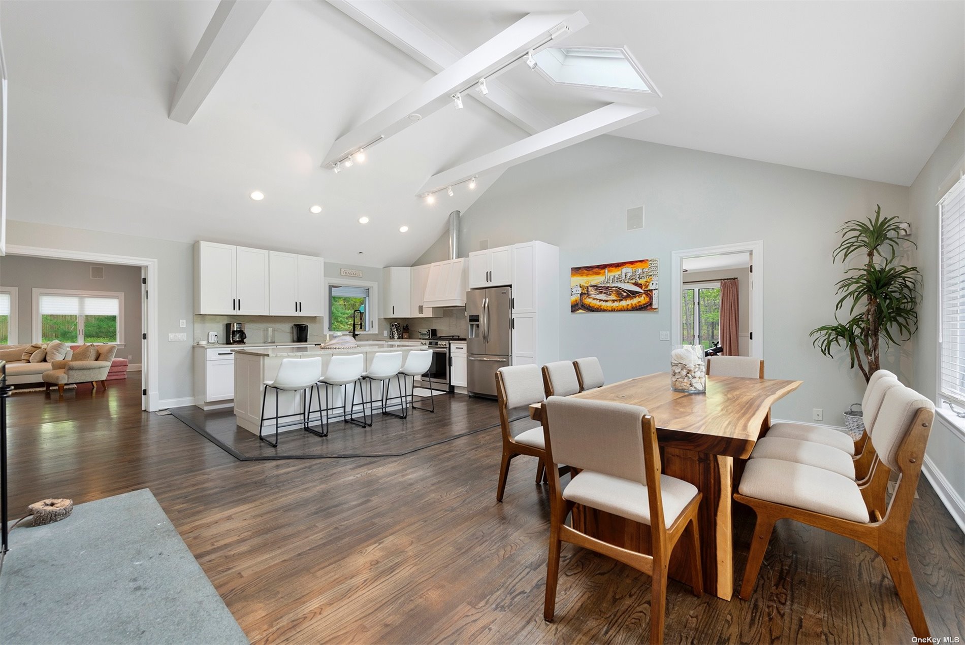 541 Wainscott, undefined 00000 - Photo 5 of 18