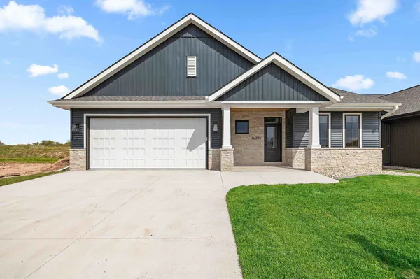 $739,900 | 393 Farmhouse Lane, Combined Locks, WI 54113