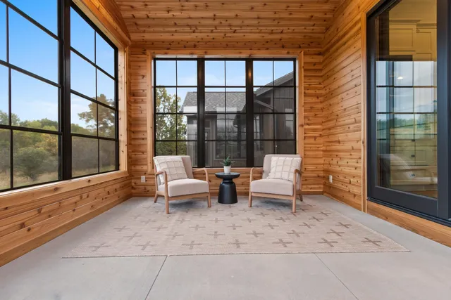 $739,900 | 393 Farmhouse Lane, Combined Locks, WI 54113