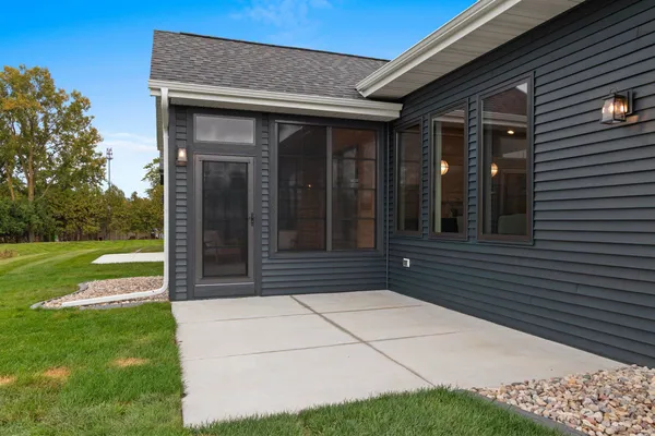 $739,900 | 393 Farmhouse Lane, Combined Locks, WI 54113