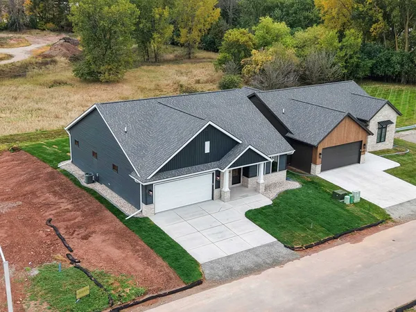 $739,900 | 393 Farmhouse Lane, Combined Locks, WI 54113