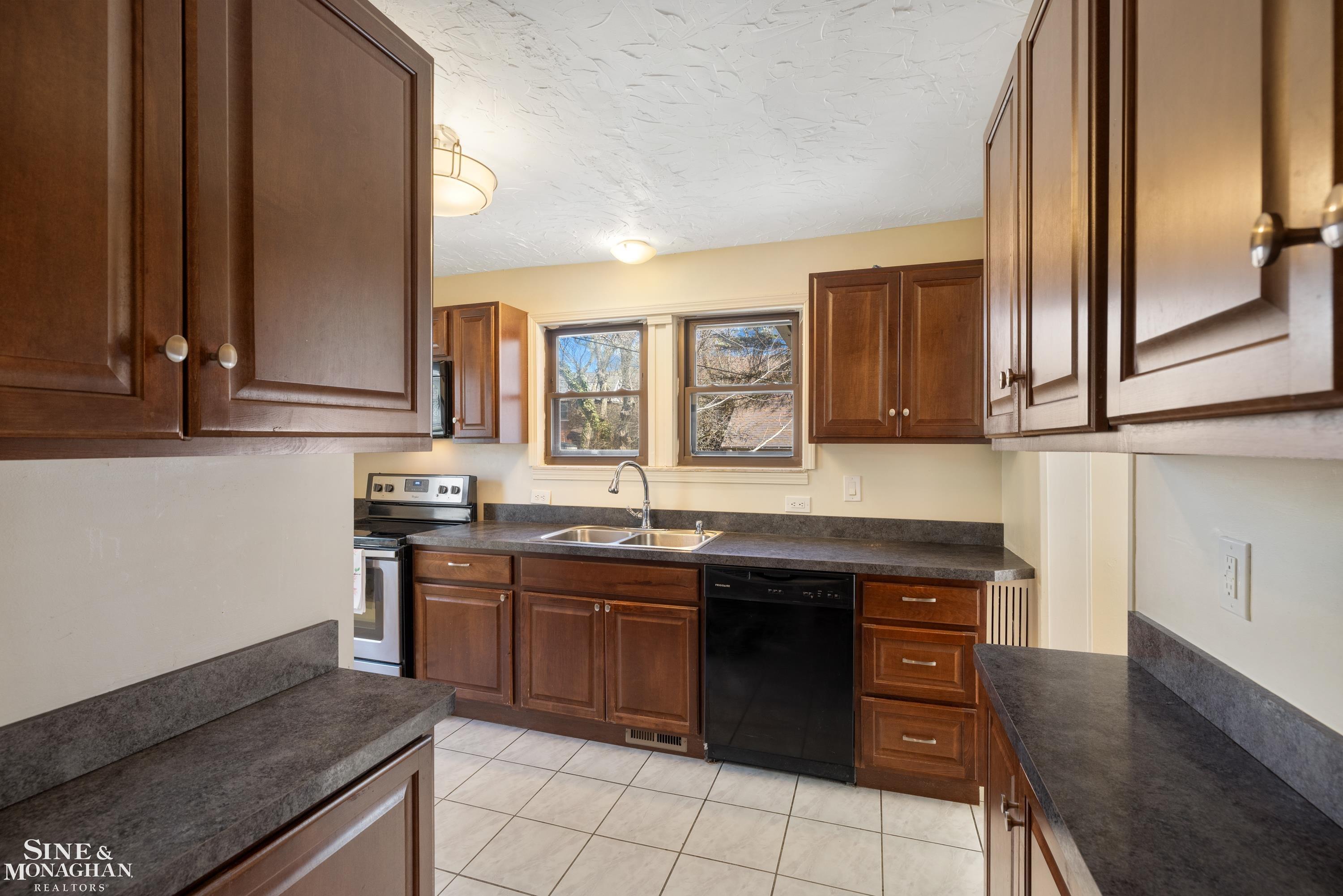 1410 Yorkshire Road Grosse Pointe Park, MI 48230 - Photo 22 of 72