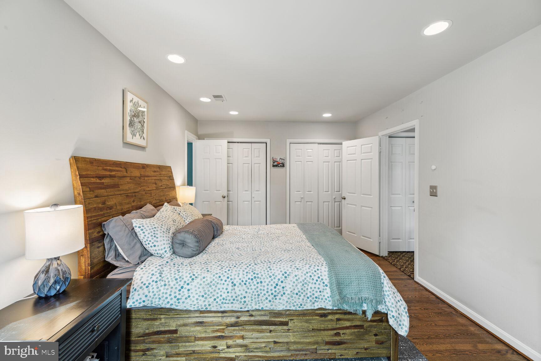 5015 V Street Northwest Washington, DC 20007 - Photo 12 of 32