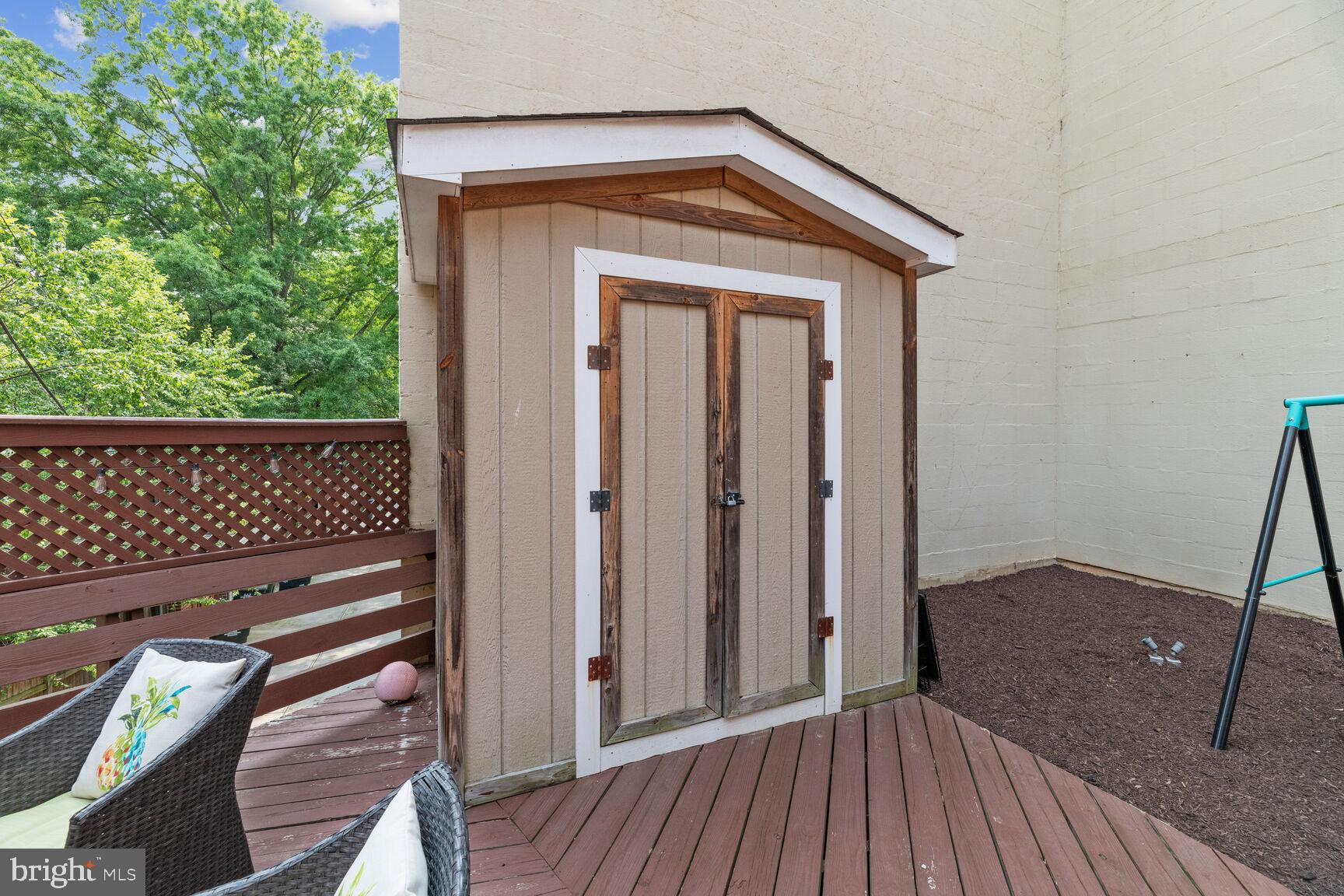 5015 V Street Northwest Washington, DC 20007 - Photo 21 of 32