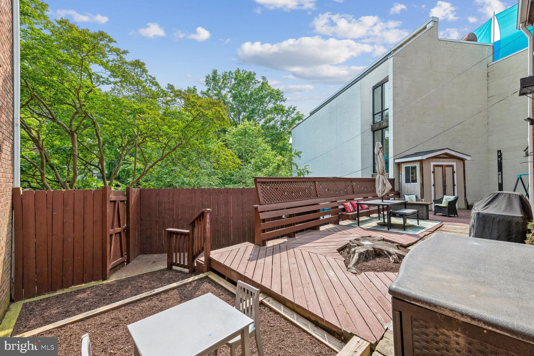 5015 V Street Northwest Washington, DC 20007 - Photo 22 of 32