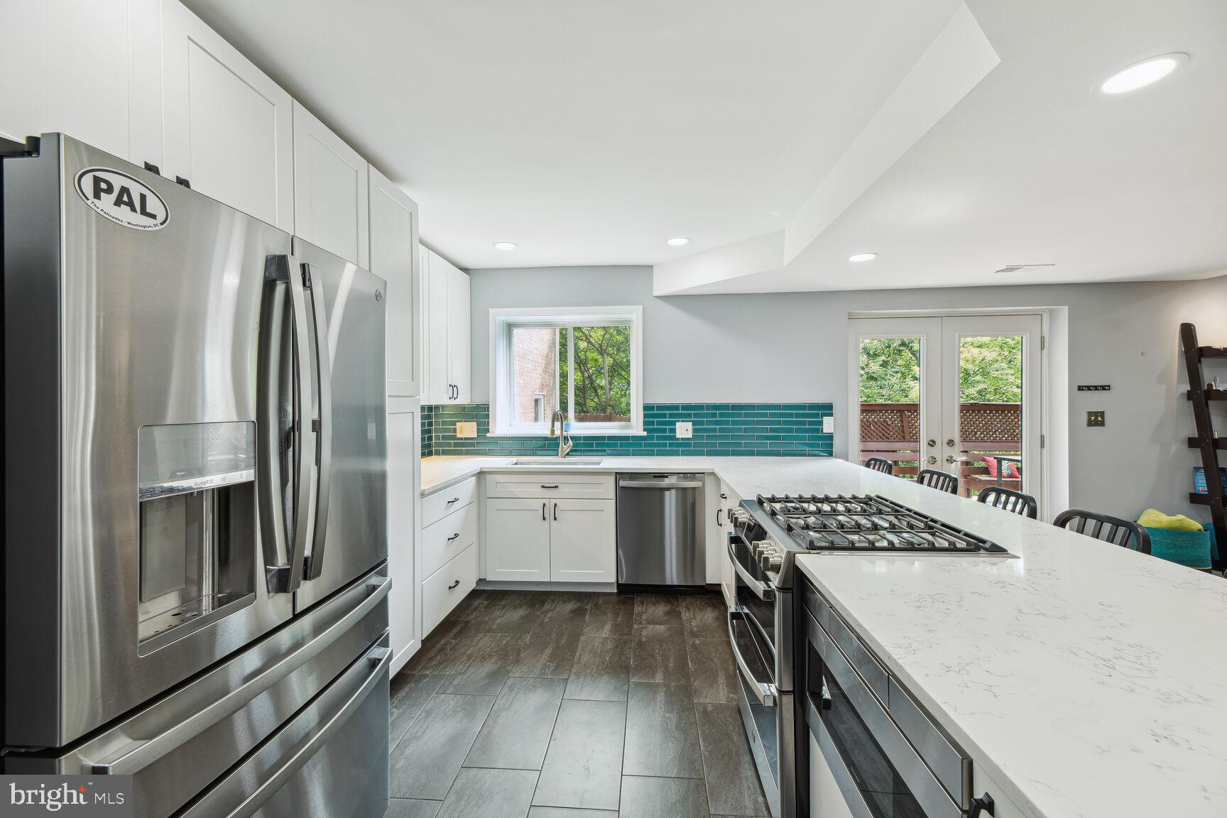 5015 V Street Northwest Washington, DC 20007 - Photo 4 of 32