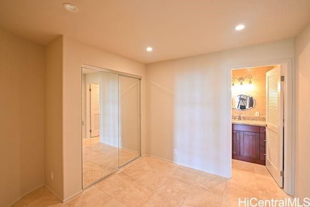 a view of a livingroom with furniture