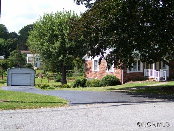56 Rash Road Asheville, NC 28806 - Photo 5 of 18 Gallery Image 5