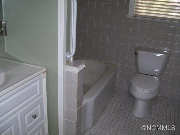 56 Rash Road Asheville, NC 28806 - Photo 8 of 18 Gallery Image 8