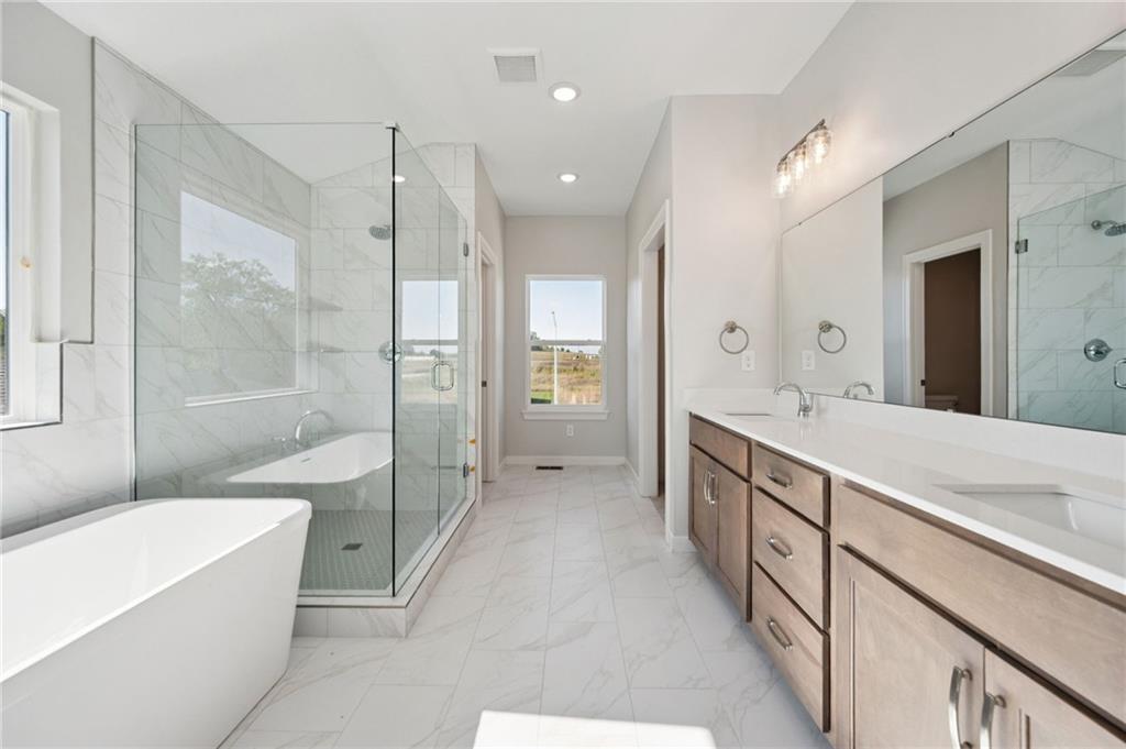 903 Reed Drive Raymore, MO 64083 - Photo 14 of 36