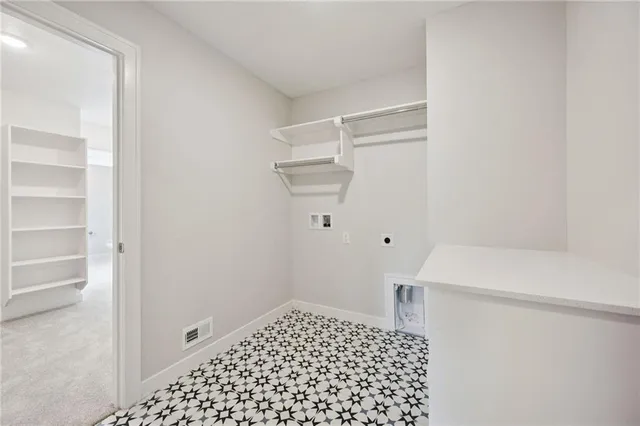 $653,950 | 903 Reed Drive, Raymore, MO 64083