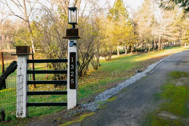 $1,095,000 | 1325 Boole Road, Applegate, CA 95703