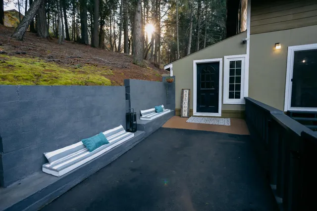 $1,095,000 | 1325 Boole Road, Applegate, CA 95703