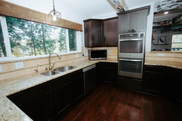 $1,095,000 | 1325 Boole Road, Applegate, CA 95703