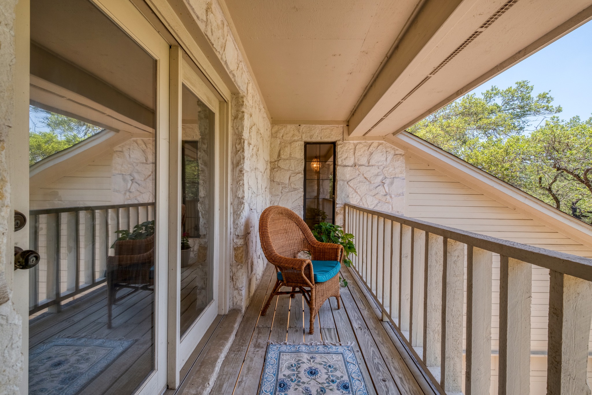 202 Ridgewood Drive Georgetown, TX 78628 - Photo 32 of 40 a view of a balcony with furniture