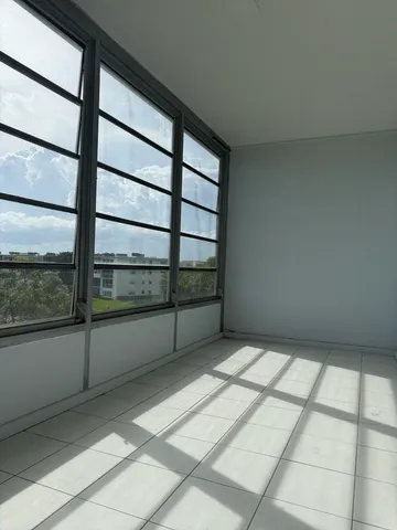 a close view of sink