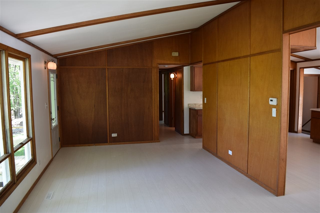 14357 R Avenue Columbus Junction, IA 52738 - Photo 6 of 10 Gallery Image 6