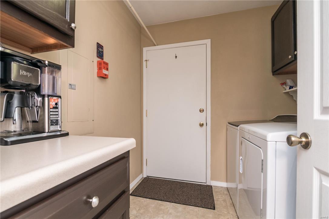 34 Innsbruck Lane Shiloh, IL 62221 - Photo 12 of 27 Gallery Image 12