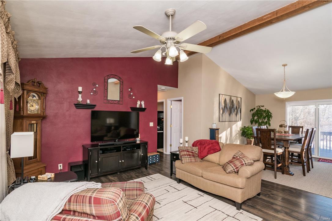 34 Innsbruck Lane Shiloh, IL 62221 - Photo 3 of 27 Gallery Image 3