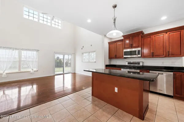 $350,000 | 192 Shadow Wood Circle, Archbald, PA 18403