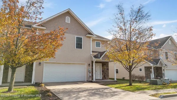 $350,000 | 192 Shadow Wood Circle, Archbald, PA 18403