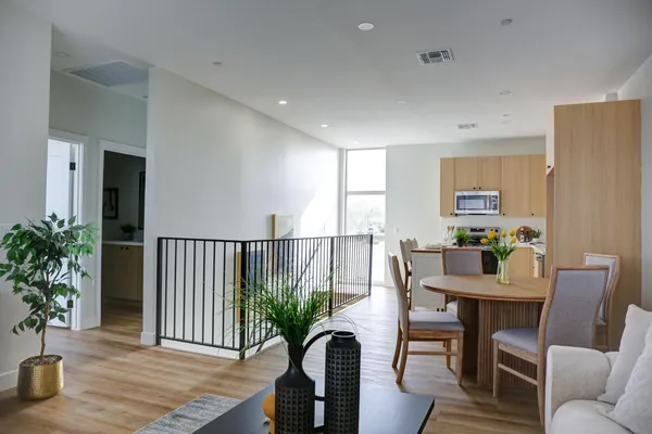 $2,550 | 630 North Power Road, Unit 114, Mesa, AZ 85205