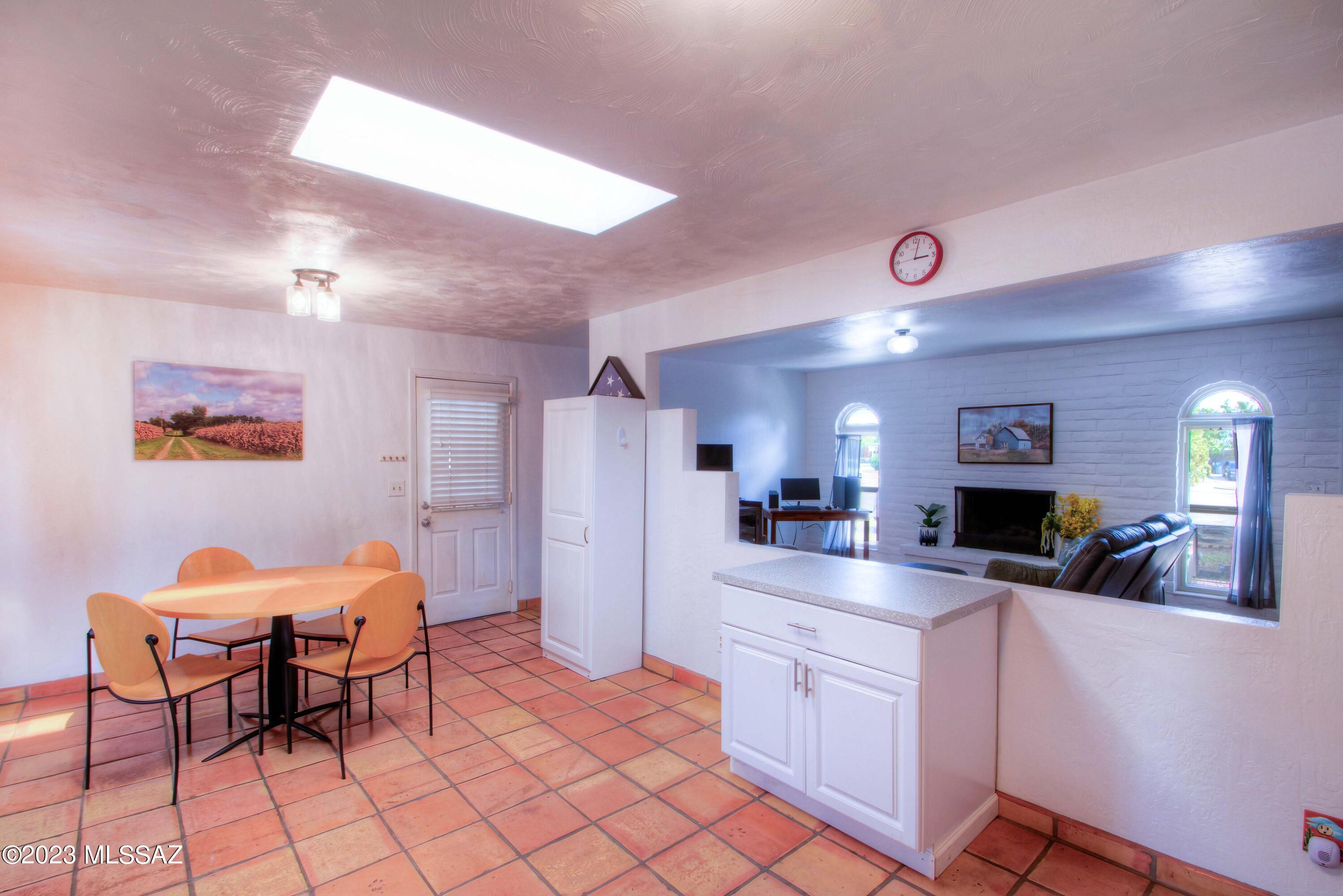 9563 East Stella Road Tucson, AZ 85730 - Photo 4 of 30 Gallery Image 4