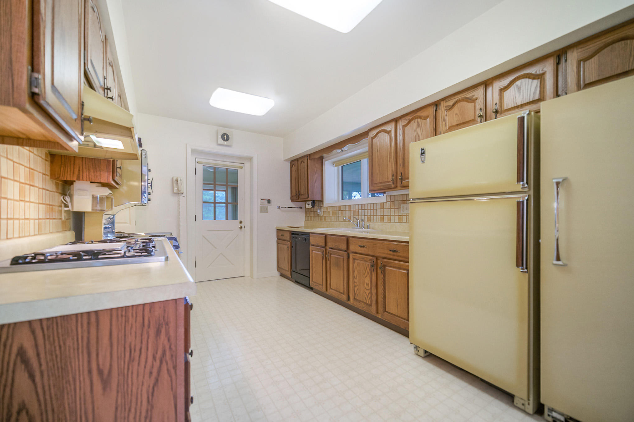 9511 Springport Road Parma, MI 49269 - Photo 8 of 36 8