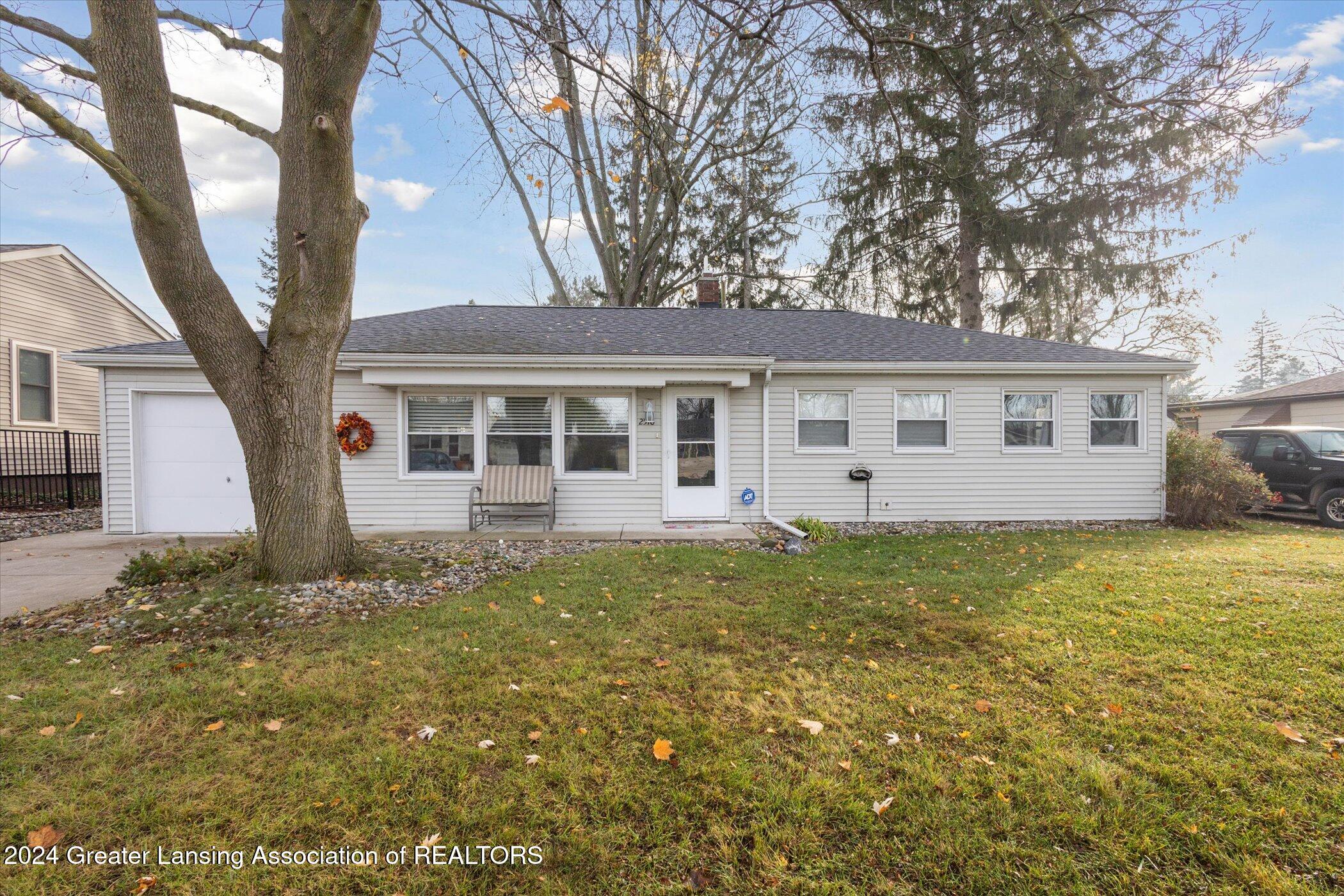 2510 Westbury Road Lansing, MI 48906 - Photo 1 of 39 1000013029