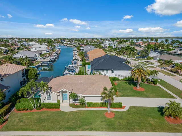 $2,100,000 | 200 Windbrook Court, Marco Island, FL 34145