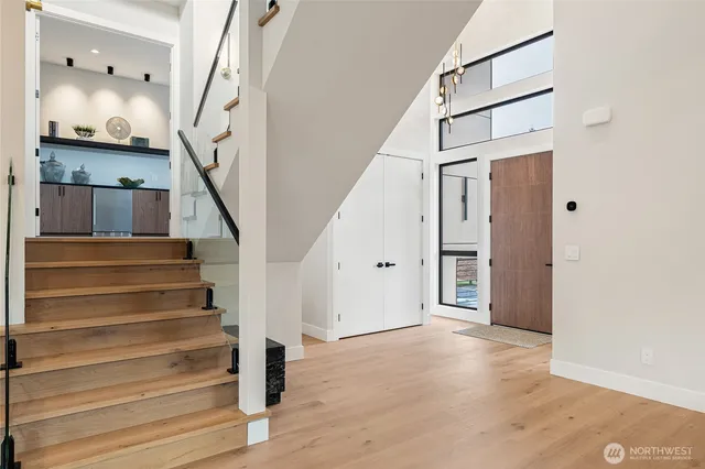 $3,998,000 | 2423 129th Avenue Southeast, Bellevue, WA 98005