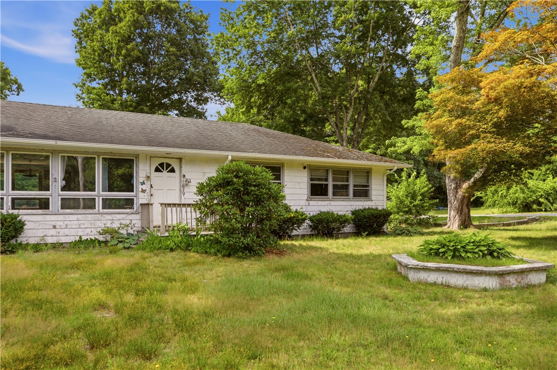 1639 Bulgarmarsh Road Tiverton, RI 02878 - Photo 46 of 47 Gallery Image 46