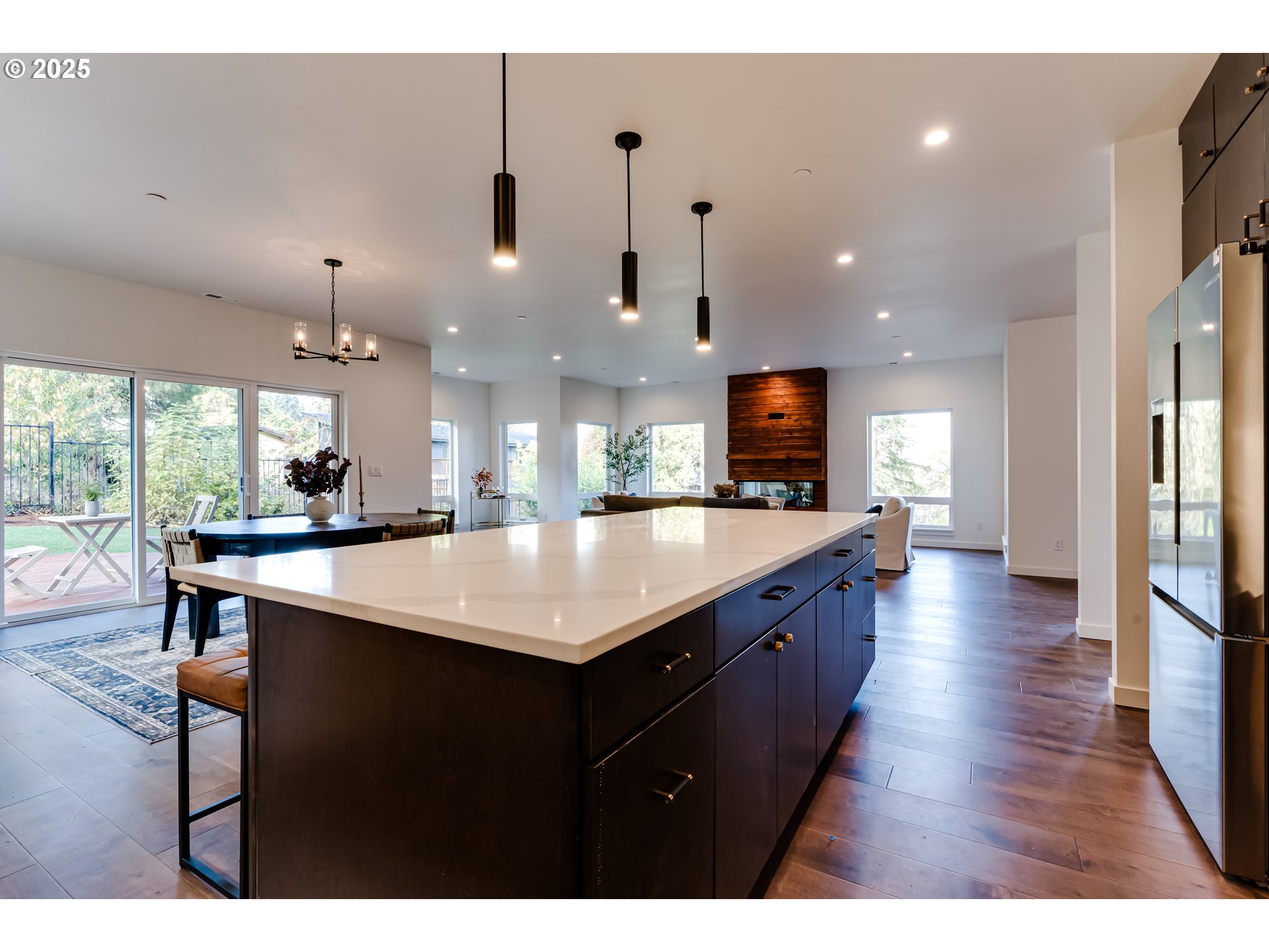 2240 West 25th Place Eugene, OR 97405 - Photo 11 of 48