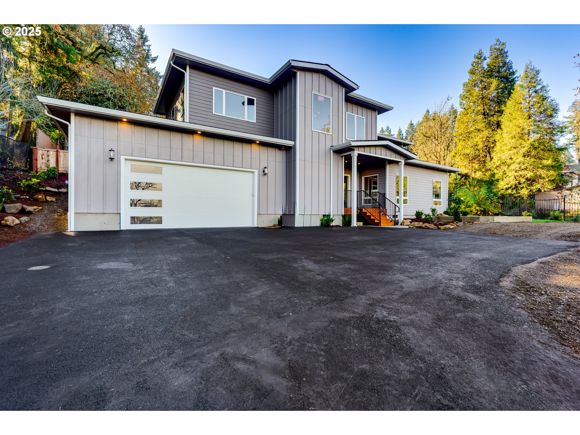 2240 West 25th Place Eugene, OR 97405 - Photo 2 of 48