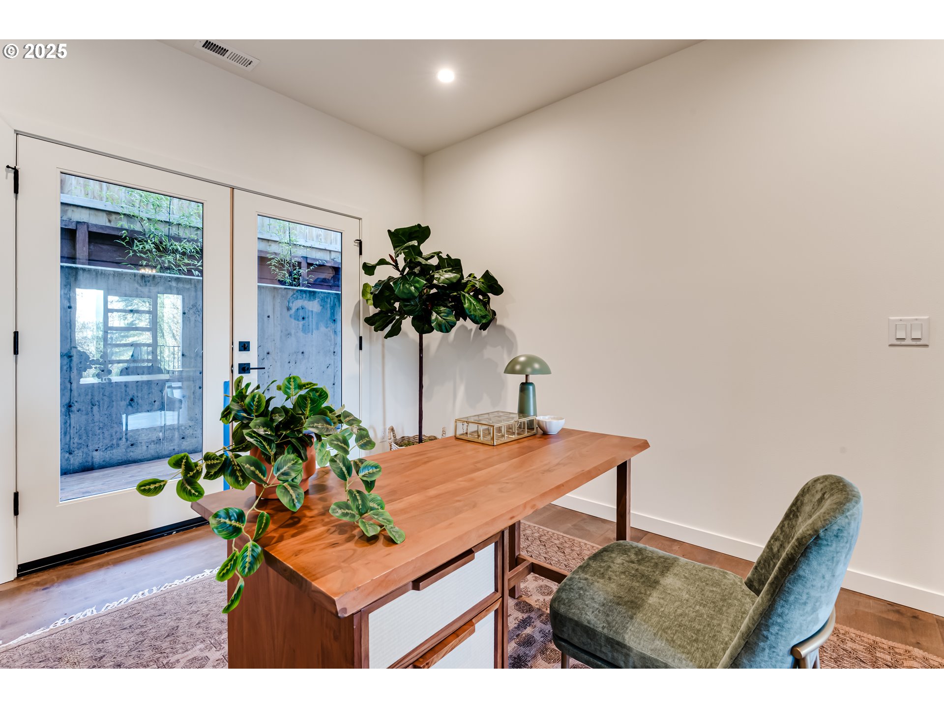 2240 West 25th Place Eugene, OR 97405 - Photo 24 of 48