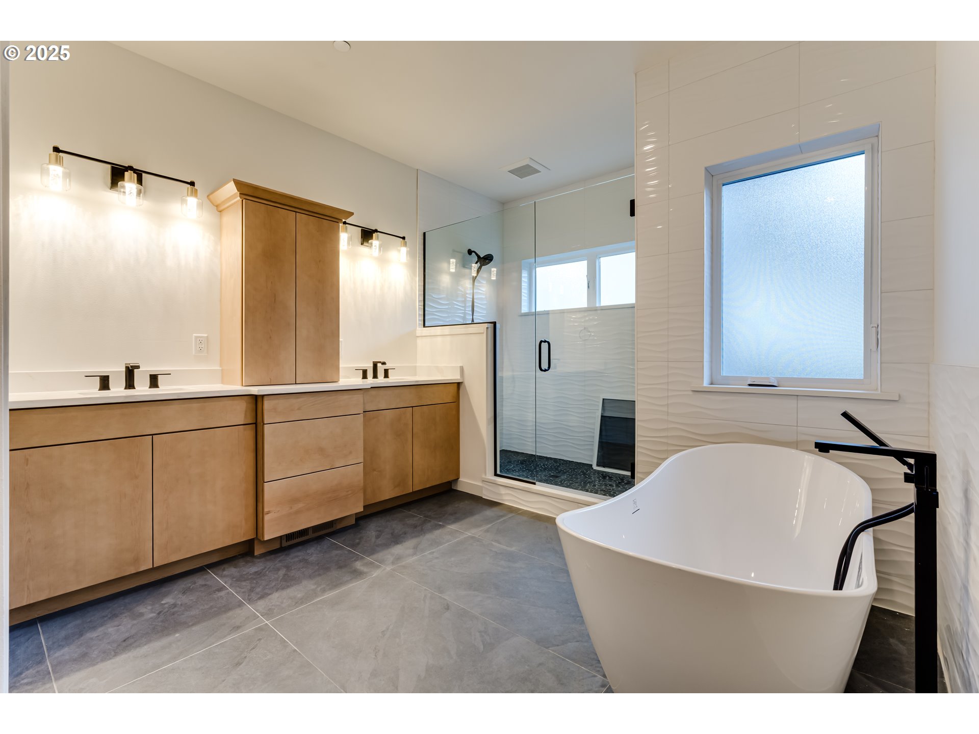 2240 West 25th Place Eugene, OR 97405 - Photo 28 of 48