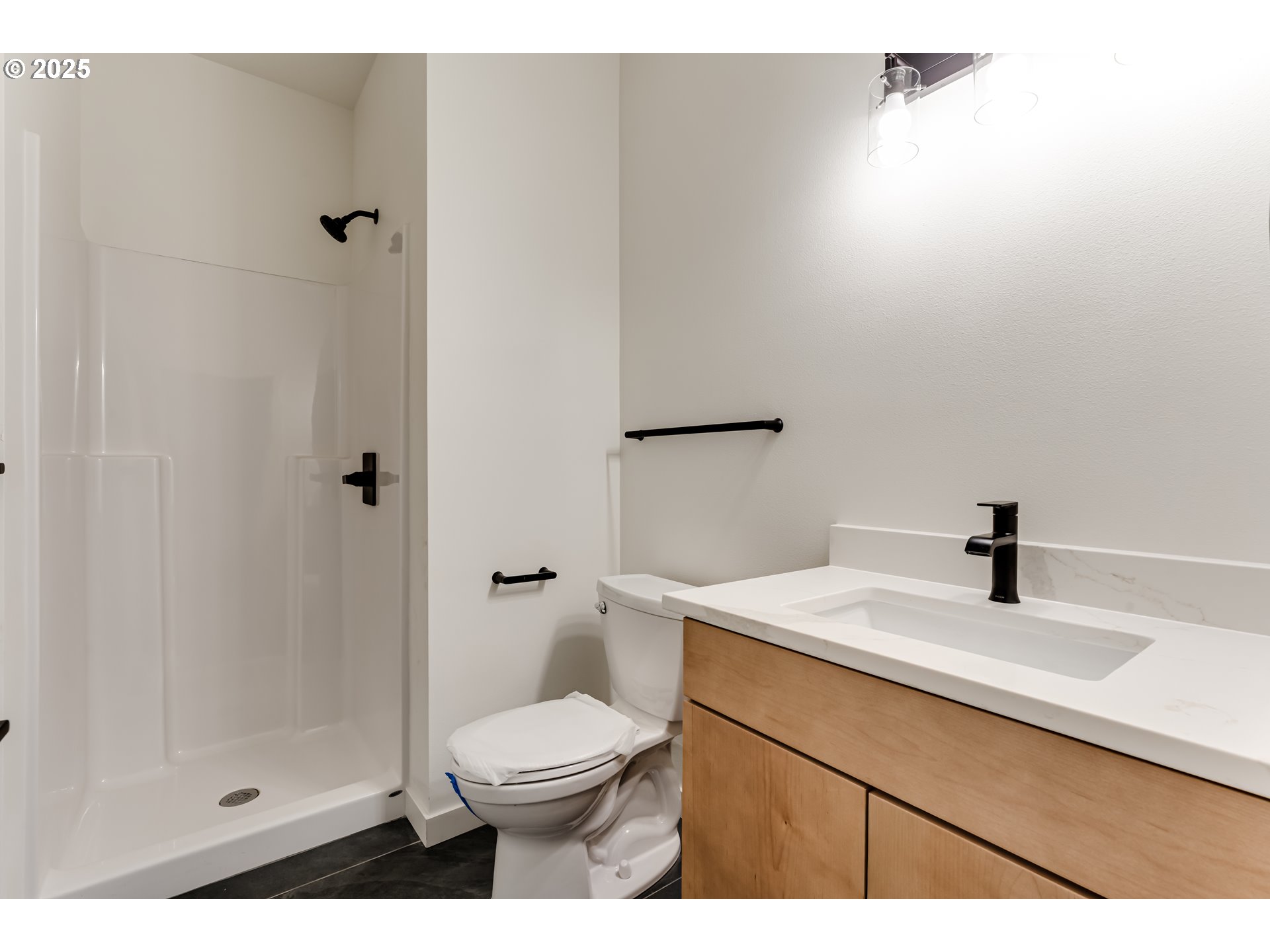 2240 West 25th Place Eugene, OR 97405 - Photo 33 of 48