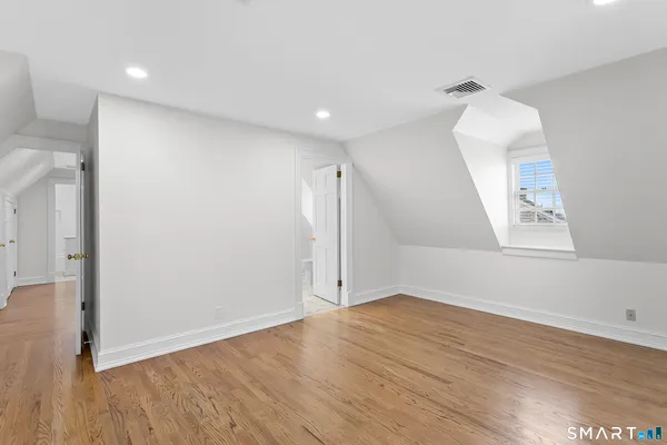 $7,950 | 249 Main Street, Unit 1, Fairfield, CT 06890