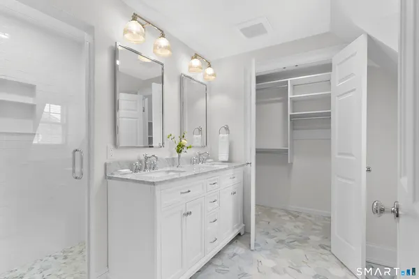 $7,950 | 249 Main Street, Unit 1, Fairfield, CT 06890