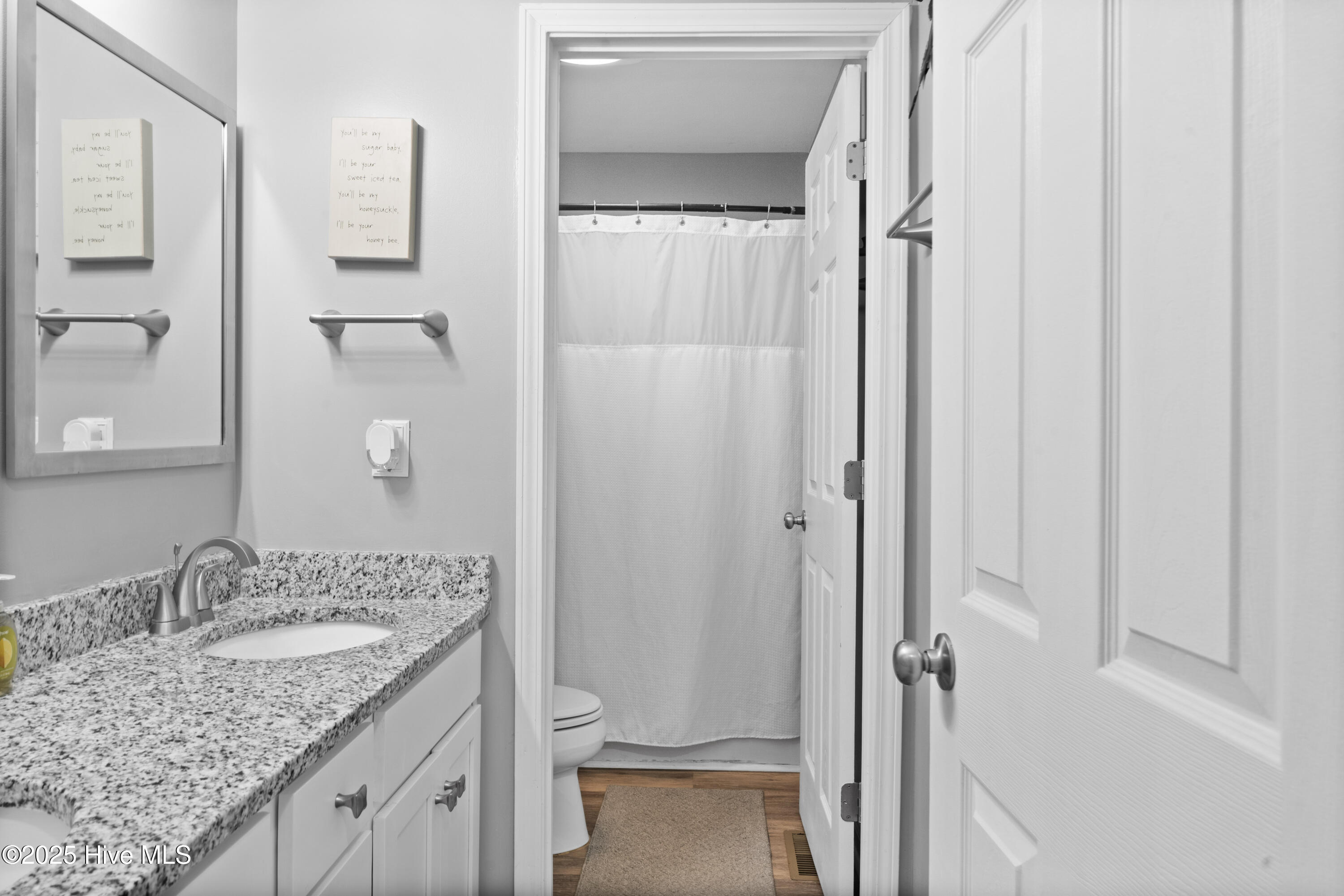 305 North Topsail Drive, Unit 25 Surf City, NC 28445 - Photo 16 of 27 38-DSC07203