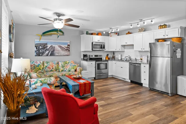 $395,000 | 305 North Topsail Drive, Unit 25, Surf City, NC 28445